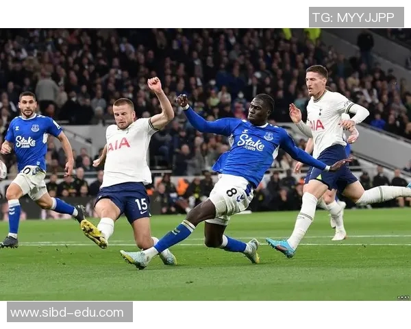 埃弗顿迎战康塞普森期待精彩对决与球队新篇章 埃弗顿迎战康塞普森期待精彩对决与球队新篇章